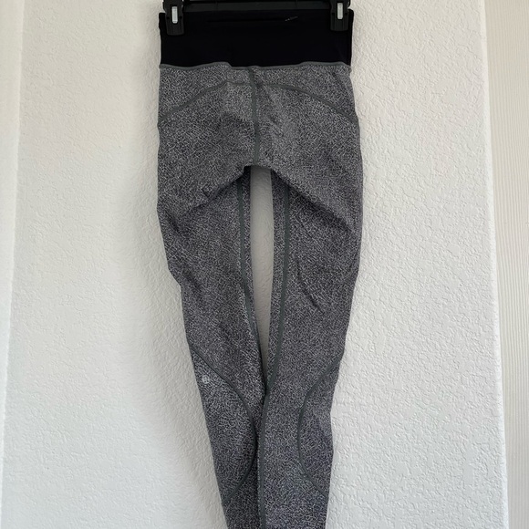 Lululemon Run The Day Tight Fractal Dark Starlight Black - Picture 3 of 4